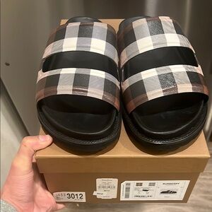 Burberry Black and Brown Sandals